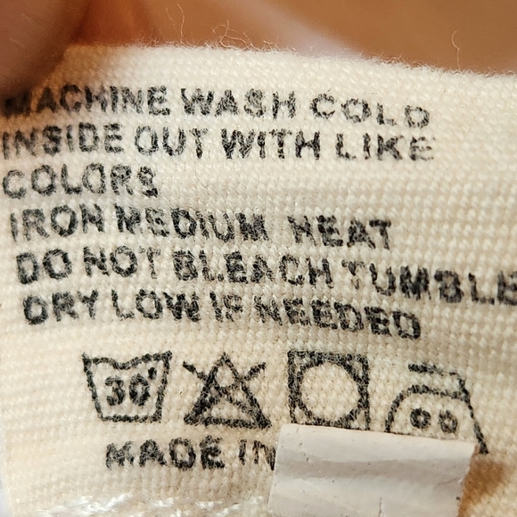 STUDDED ☆ FRINGED EDGE ☆ ZIP FRONT ☆ WHITE DENIM SKIRT ☆ NWT - Picture 12 of 12